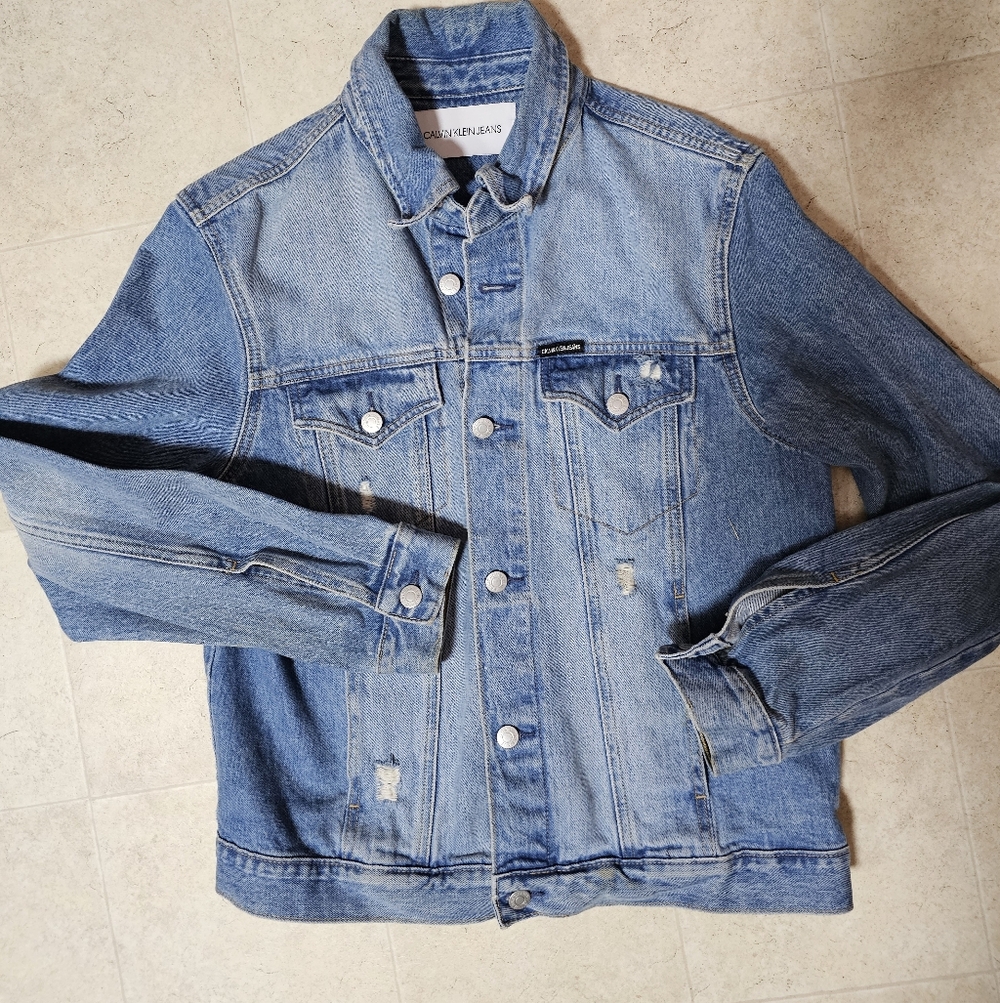 Calvin Klein Jeans Mens M Distressed Denim Trucker Jacket Blue Excellent Cond